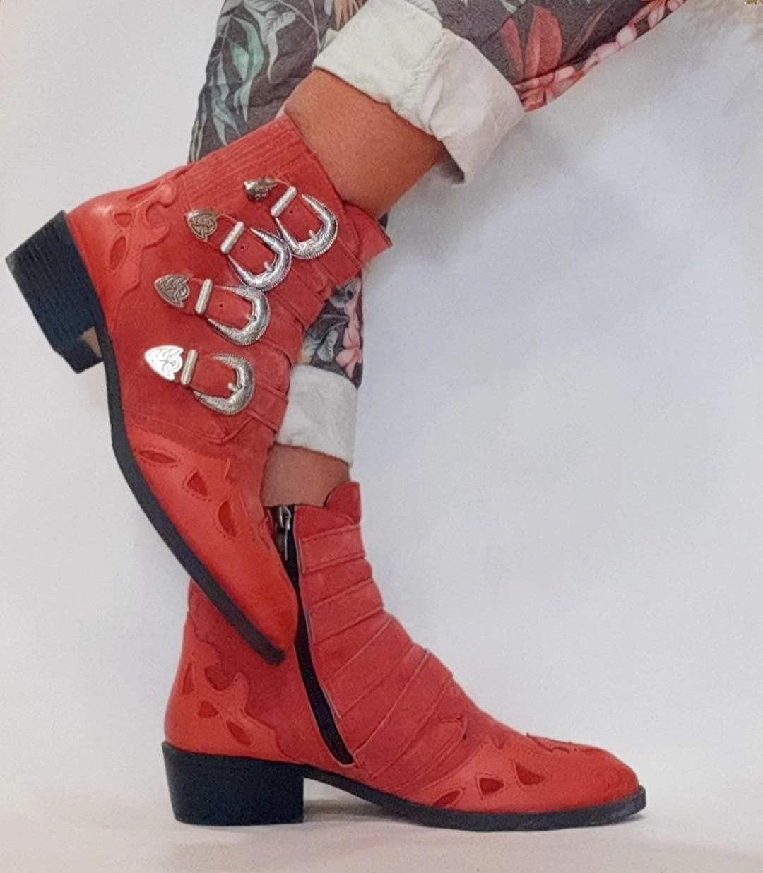 Botins INUOVO